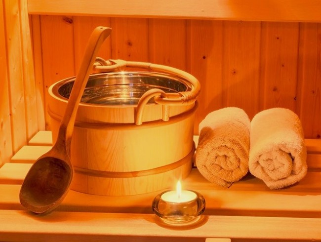 Sonntag bis Freitag täglicher Aufguss